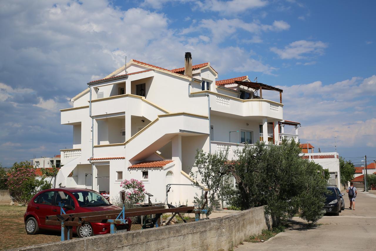 Apartment Lambasa Vodice Esterno foto