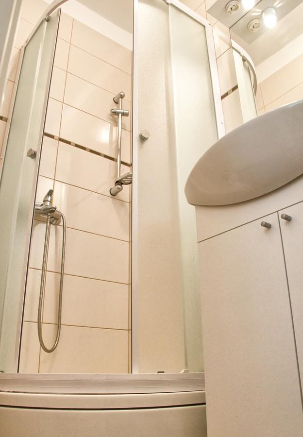 Apartment Lambasa Vodice Esterno foto