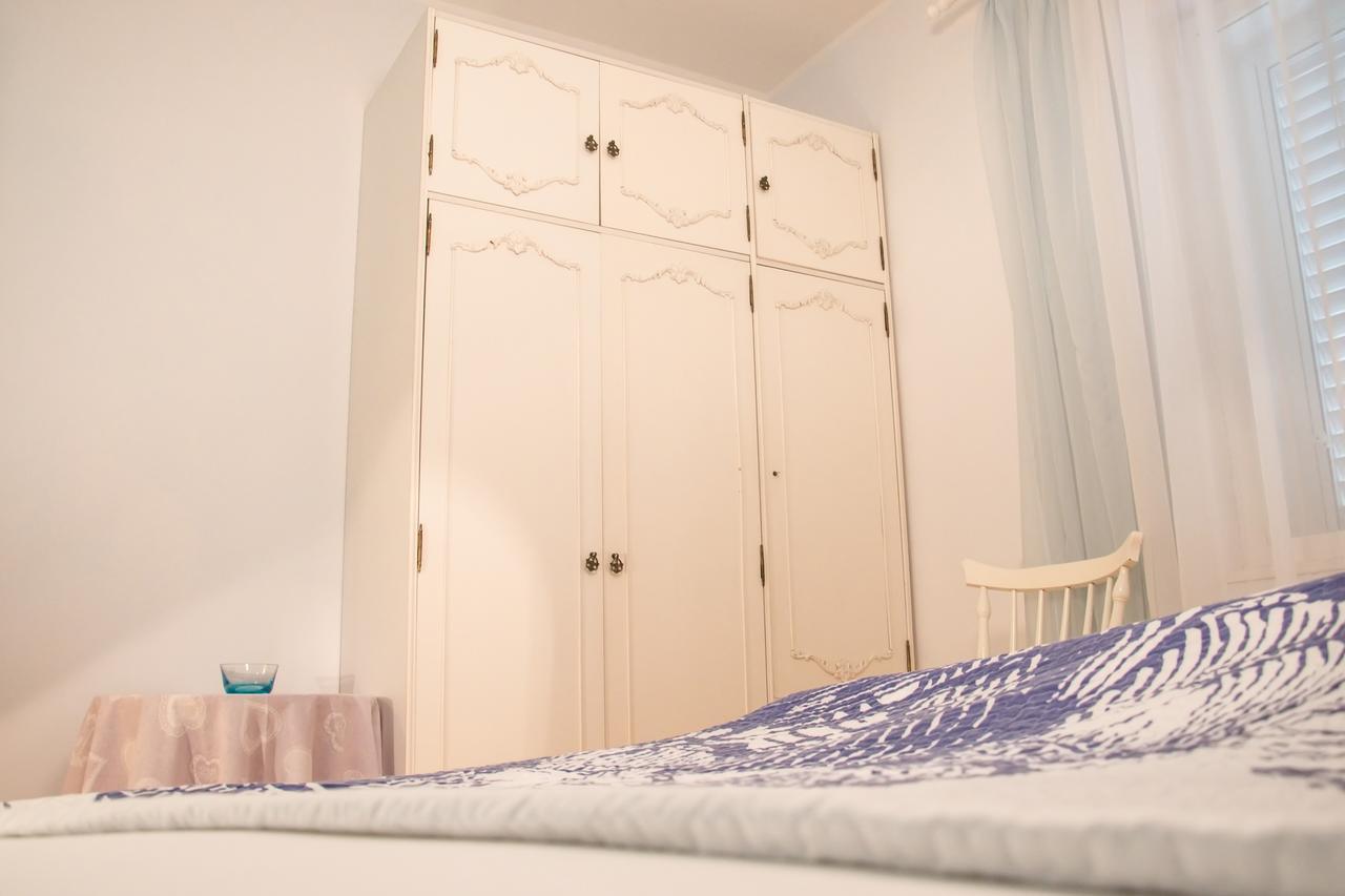 Apartment Lambasa Vodice Esterno foto